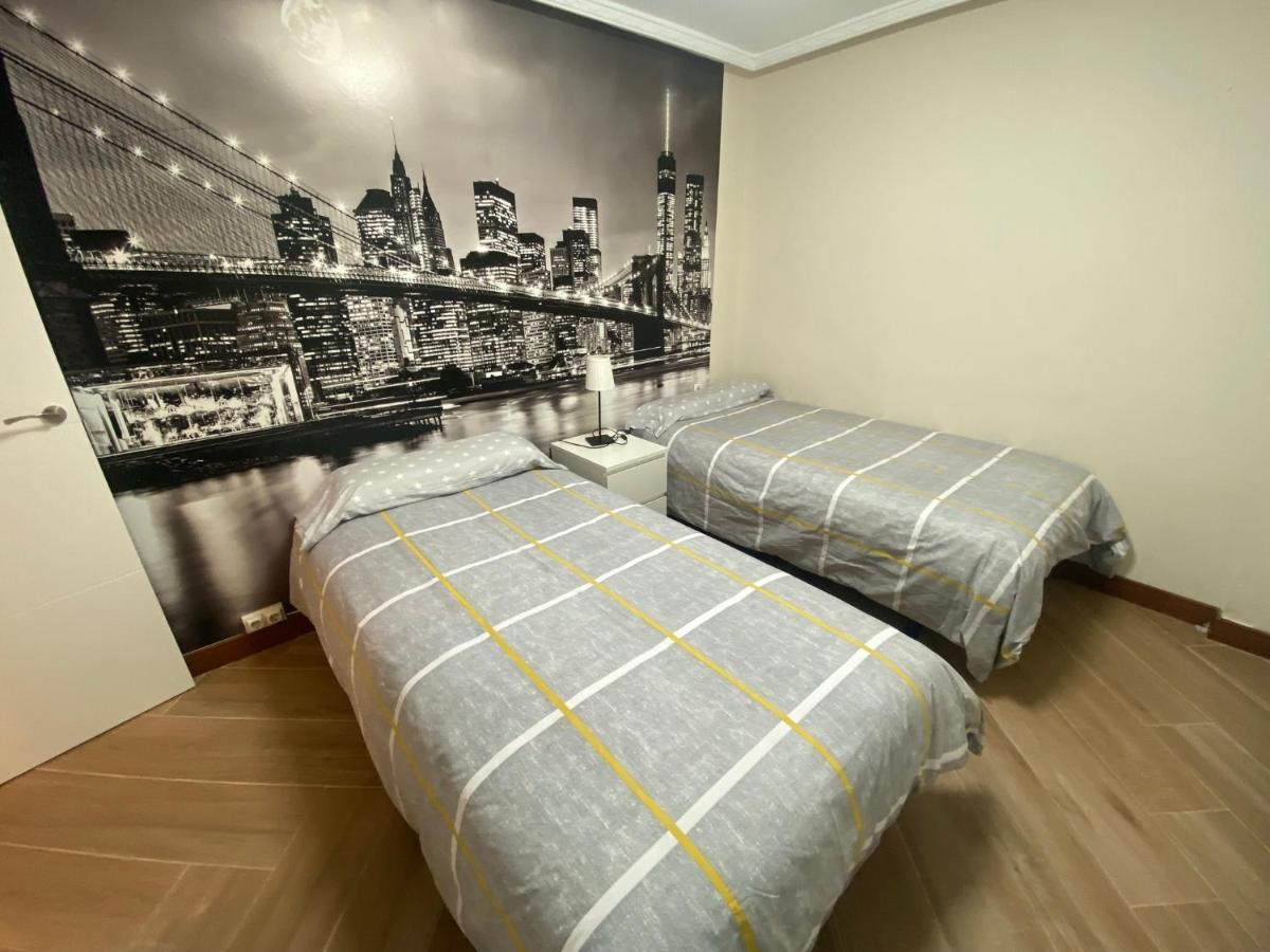 Gijon Center Apartment ภายนอก รูปภาพ